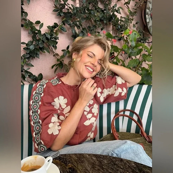 Retro flower embroidery blouse Small - Picture 5 of 10